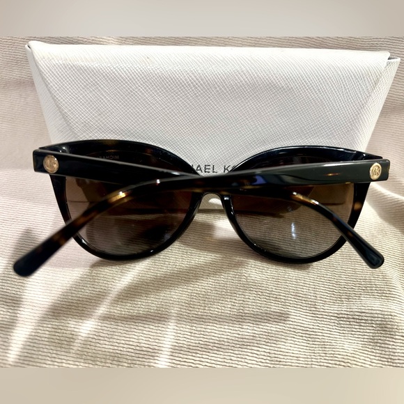 POLARIZED* Michael Kors Cat Eye Sunglasses - Picture 7 of 7
